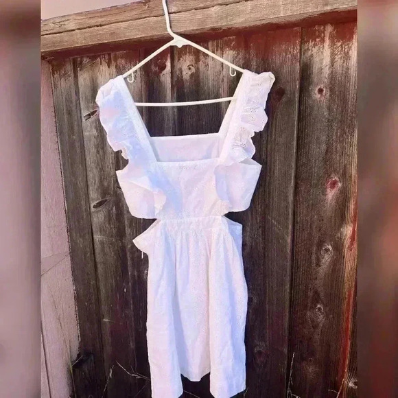 New MADEWELL Eyelet Cutout Dress - Picture 3 of 6